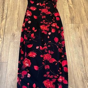 ARIANNA Maxie Dress